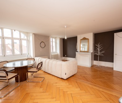 PONTARLIER CENTRE-VILLE - APPARTEMENT DE TYPE 4 - CAVE - GRE