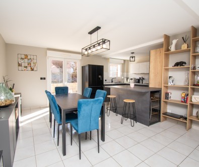 LES GRANGES NARBOZ : MAISON RECENTE AVEC 2 CHAMBRES, TERRASS