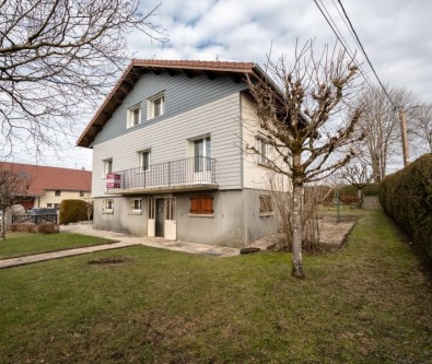 COURVIERES : MAISON INDIVIDUELLE, 6 CHAMBRES, SUR 676 m2