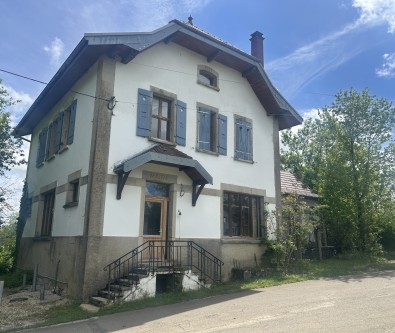 MAISON ENTRE PONTARLIER ET BESANCON