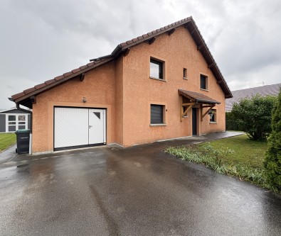 PONTARLIER : MAISON INDIVIDUELLE, 4 CHAMBRES, QUARTIER CALME