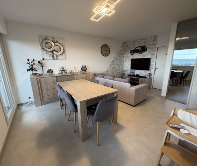 PONTARLIER : APPARTEMENT DE TYPE 4 AVEC BALCON, CAVE, GARAGE