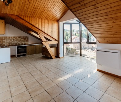 Appartement T3 aux Hôpitaux-Neufs