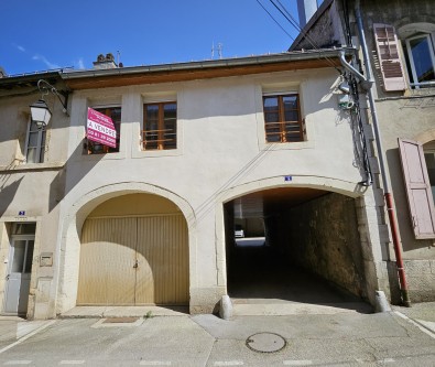 PONTARLIER - CENTRE VILLE - APPARTEMENT DE TYPE 3 EN DUPLEX 