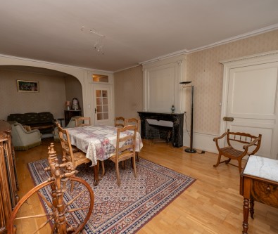 PONTARLIER - PROCHE HÔPITAL : APPARTEMENT DE TYPE 4
