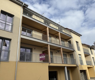 PONTARLIER- RESIDENCE DES LAVAUX : APPARTEMENT DE TYPE 5 AVE
