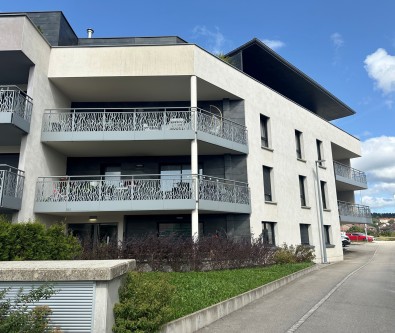 PONTARLIER - LES EPINETTES - APPARTEMENT DE TYPE 2 MEUBLE - 