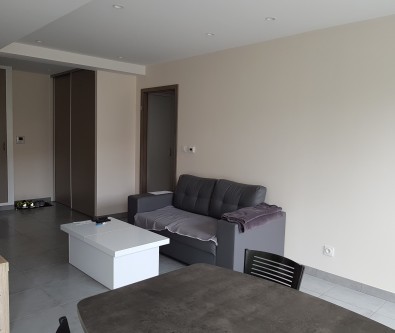 MOUTHE - T2 MEUBLE - GARAGE - CAVE - EXCELLENT ETAT