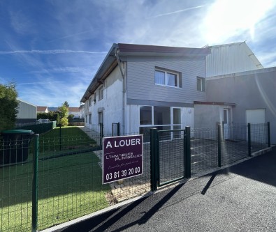 Local commercial proche centre ville sans vis à vis, secteur