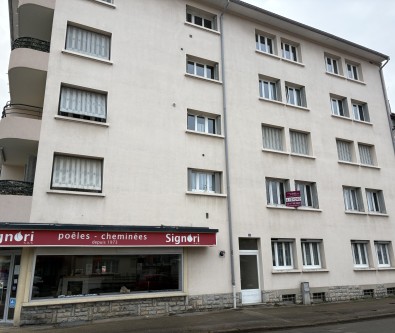PONTARLIER : APPARTEMENT DE TYPE 4 AVEC CAVE ET GARAGE