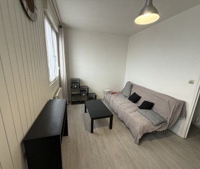 APPARTEMENT STUDIO - BIANS LES USIERS~~BIANS LES USIERS : Qu