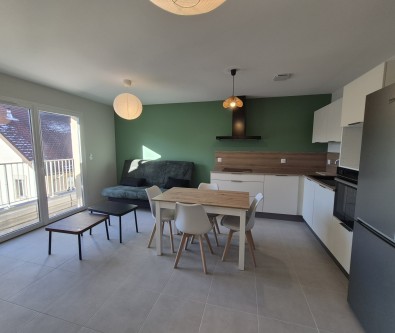 NEUF - CENTRE VILLE - APPARTEMENT T2 MEUBLE - BALCON - GARAG