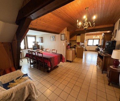 PONTARLIER - CENTRE VILLE : APPARTEMENT DE TYPE 4 AVEC CAVE 