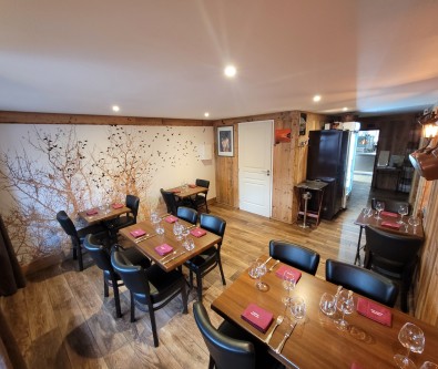 BONNEVAUX-Fonds de commerce à la frontière du JURA, proche s