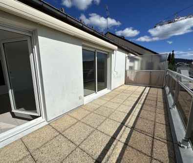 PONTARLIER CENTRE VILLE - APPARTEMENT T3 - TERRASSE - GARAGE