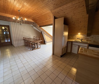 PONTARLIER - CENTRE VILLE : APPARTEMENT DE TYPE 4 AVEC CAVE 