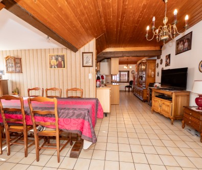 PONTARLIER - CENTRE VILLE : APPARTEMENT DE TYPE 4 AVEC CAVE 