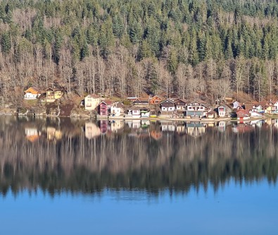 Terrain d'excéption constructible sur le lac