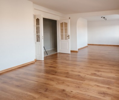 PONTARLIER - APPARTEMENT T4 - BALCON - GARAGE