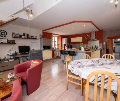 PONTARLIER - APPARTEMENT T3 - CENTRE VILLE