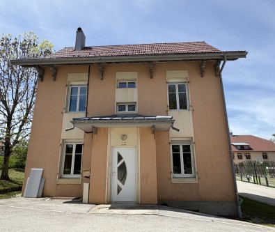 LES FOURGS - maison de type 5 - avec jardin