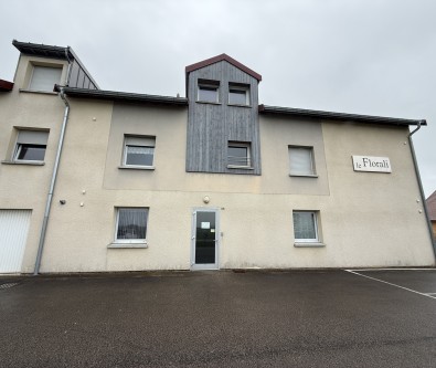HOUTAUD - APPARTEMENT T3 - TERRASSE - PLACE DE PARKING