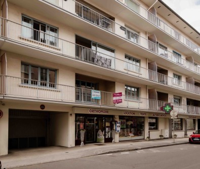PONTARLIER plein centre ville, T4 avec ascenseur