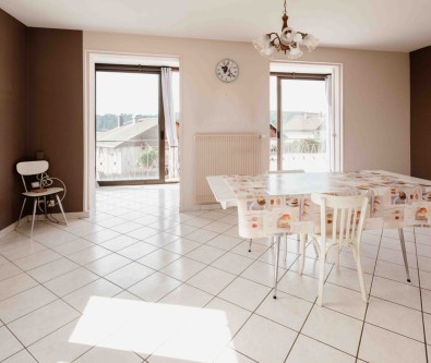 VAUX ET CHANTEGRUE MAISON FAMILIALE EVOLUTIVE SUR 615 M2