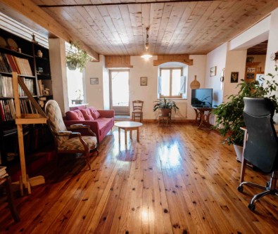 Ferme de village rénovée PETITE-CHAUX fort potentielle