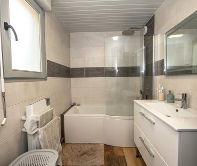 PONTARLIER - APPARTEMENT T3 - BALCON - GARAGE