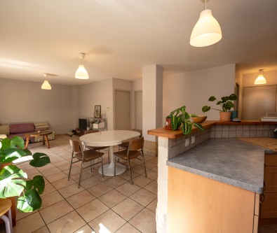Appartement centre village MOUTHE 