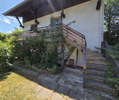 DOUBS - MAISON 8 CHAMBRES