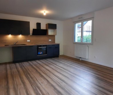 LES HOPITAUX NEUFS - T3 NEUF - JARDIN - PARKING INTERIEUR