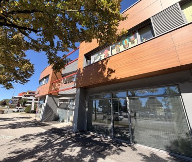 LES EPINETTES - LE MILLENIUM : LOCAL COMMERCIAL DE 188M2 - A