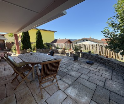 PONTARLIER : MAISON DE TYPE 4 - QUARTIER CALME