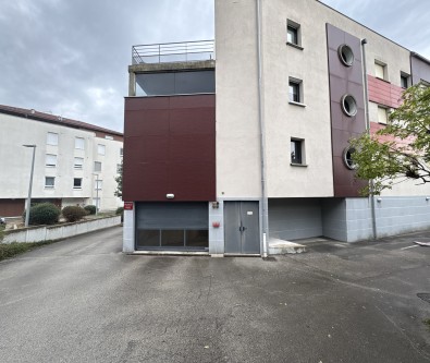 PONTARLIER - LES EPINETTES : RESIDENCE EDEN PARC, PLACE DE P