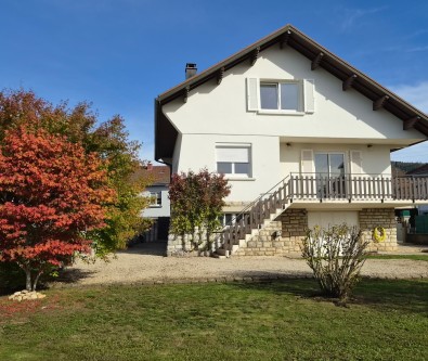 MAISON INDIVIDUELLE - PROCHE CENTRE VILLE - BALCON - JARDIN 